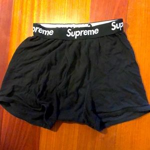 SUPREME briefs (never worn)